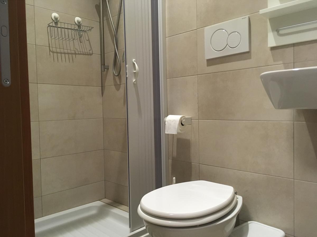 Rome Napoleone Rooms Roma Exterior foto